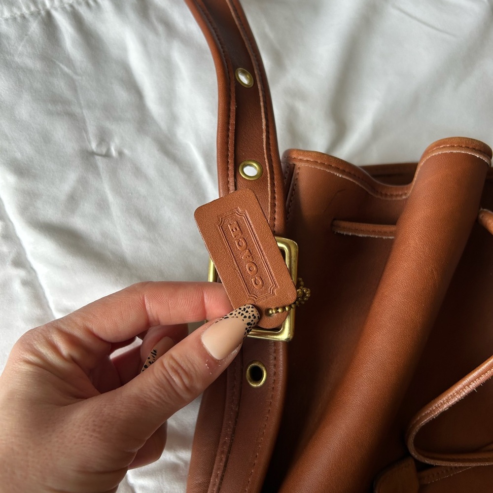 Coach bucket bag - Picture 4 of 9